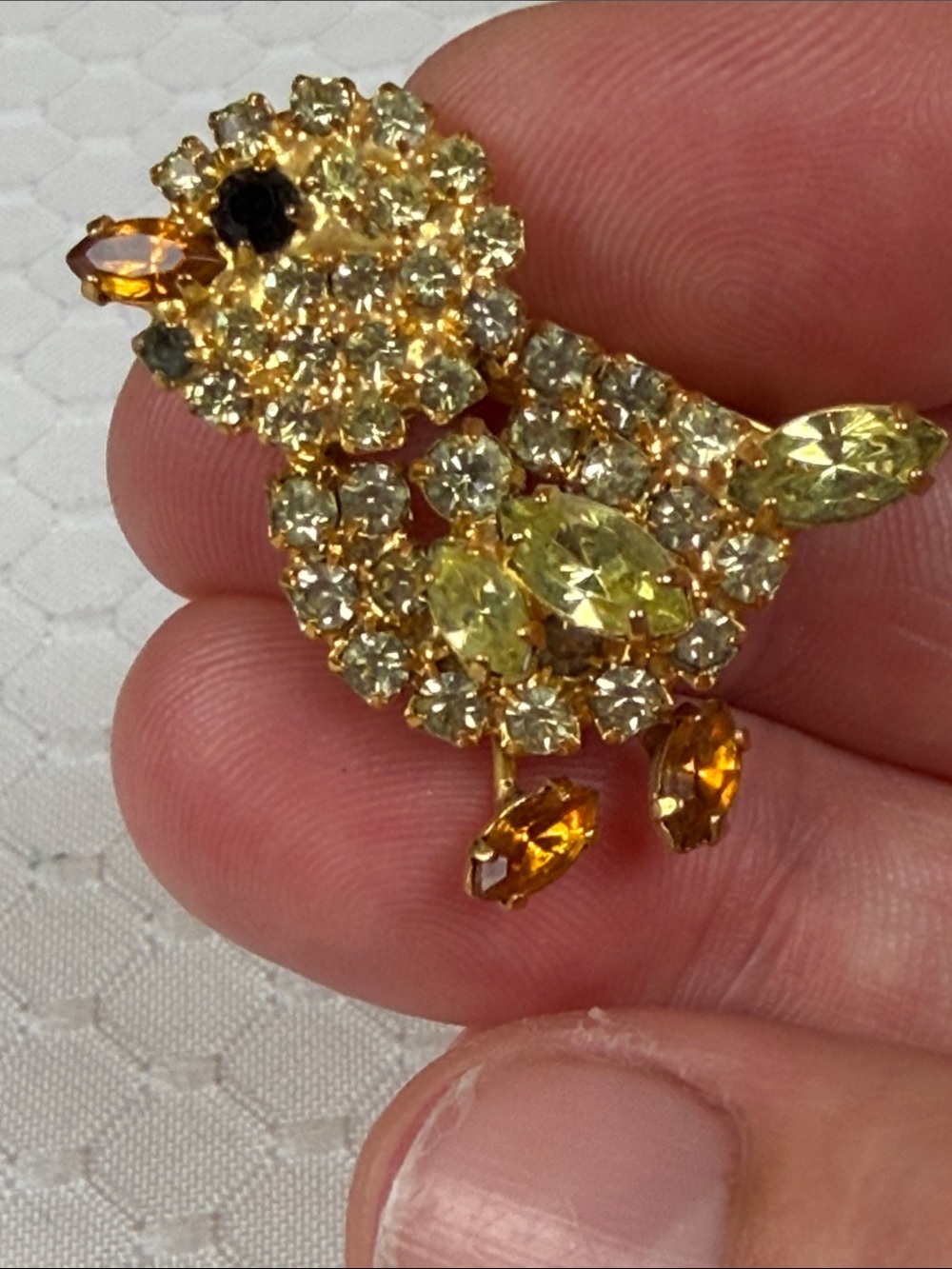 Adorable Vintage Gold Crystal Chick Brooch - with dangle legs!! So cute!